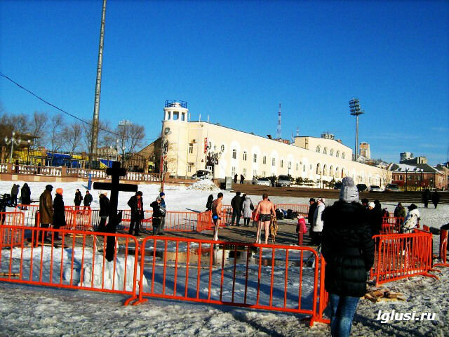 / Владивосток, крещенские купания
